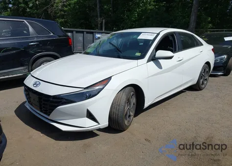 2023 Hyundai Elantra Sel from USA, damaged, VIN 5NPLS4AG0PH112059